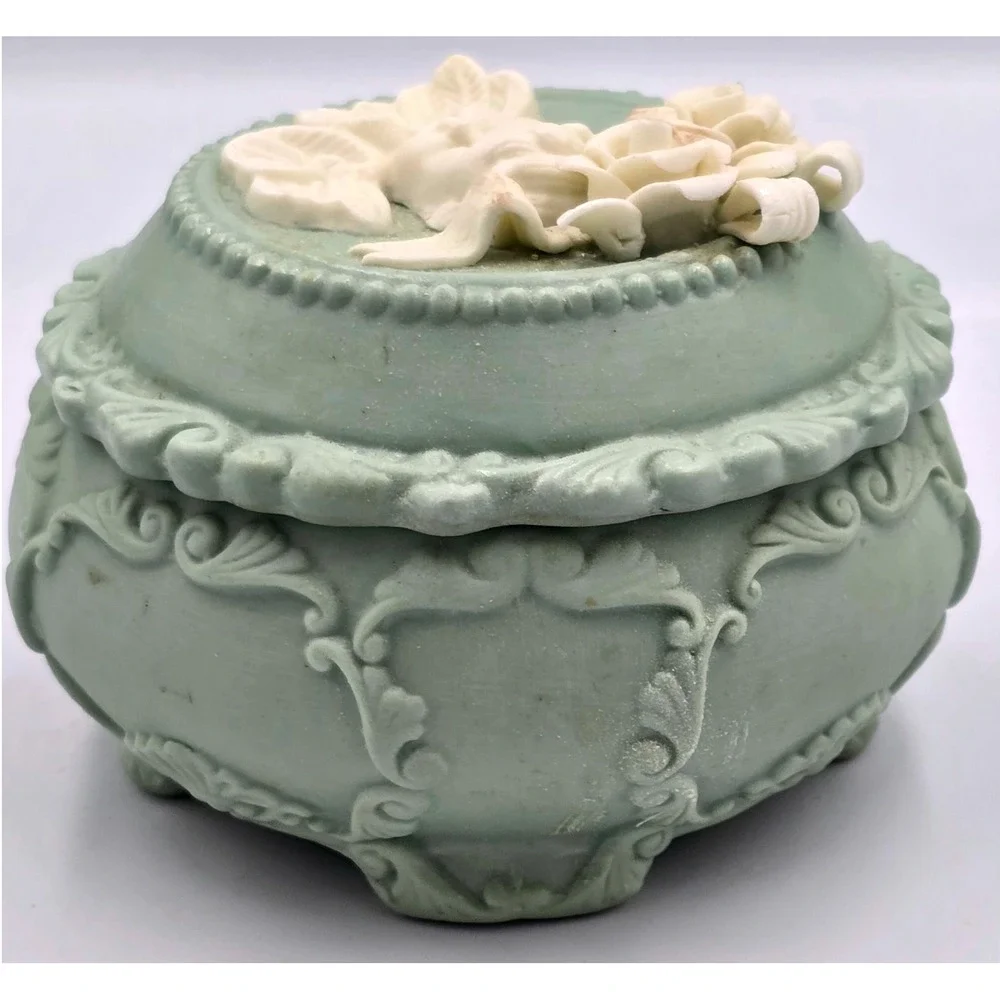Jasperware Green Caladon Ivory Cherub Porcelain Trinket Victorian Dish Cameo